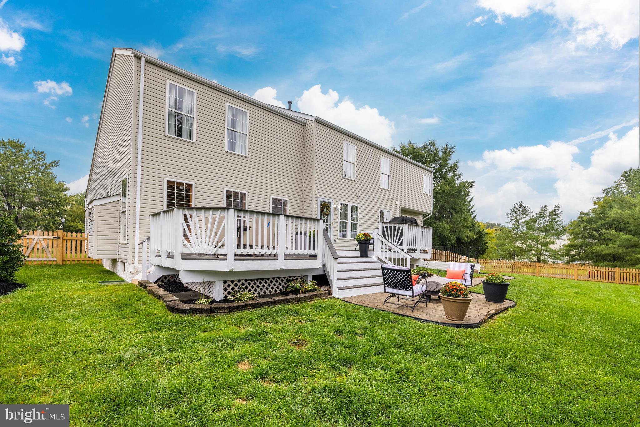 20751 Fenwick Drive Ashburn, VA 20147 - Photo 48 of 52 Rear Yard