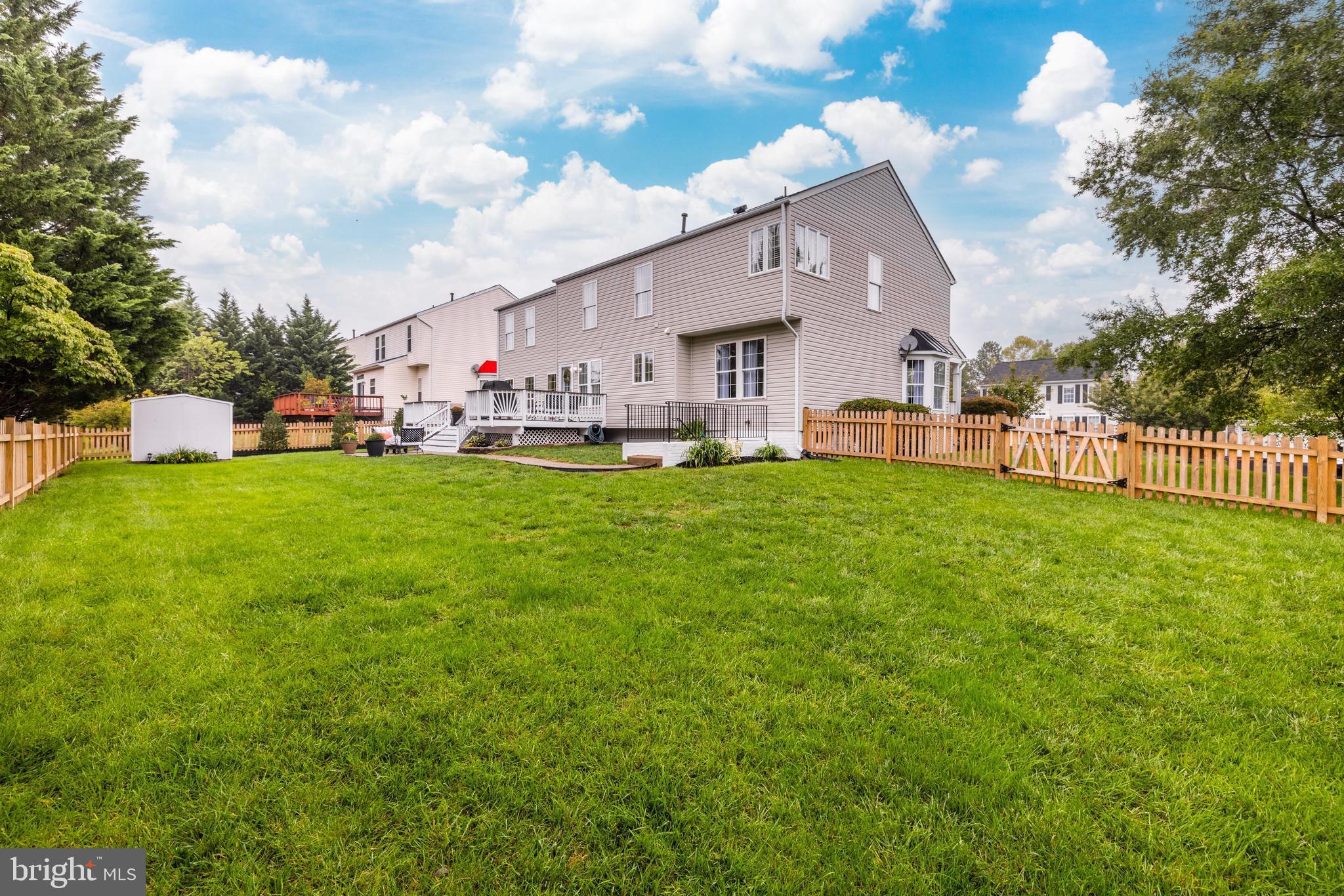 20751 Fenwick Drive Ashburn, VA 20147 - Photo 49 of 52 Rear Yard