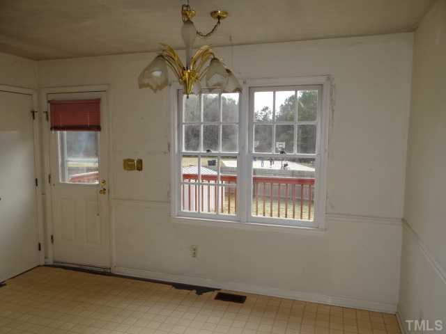 1924 Ranch Mill Circle Raleigh, NC 27610 - Photo 5 of 12 Gallery Image 5