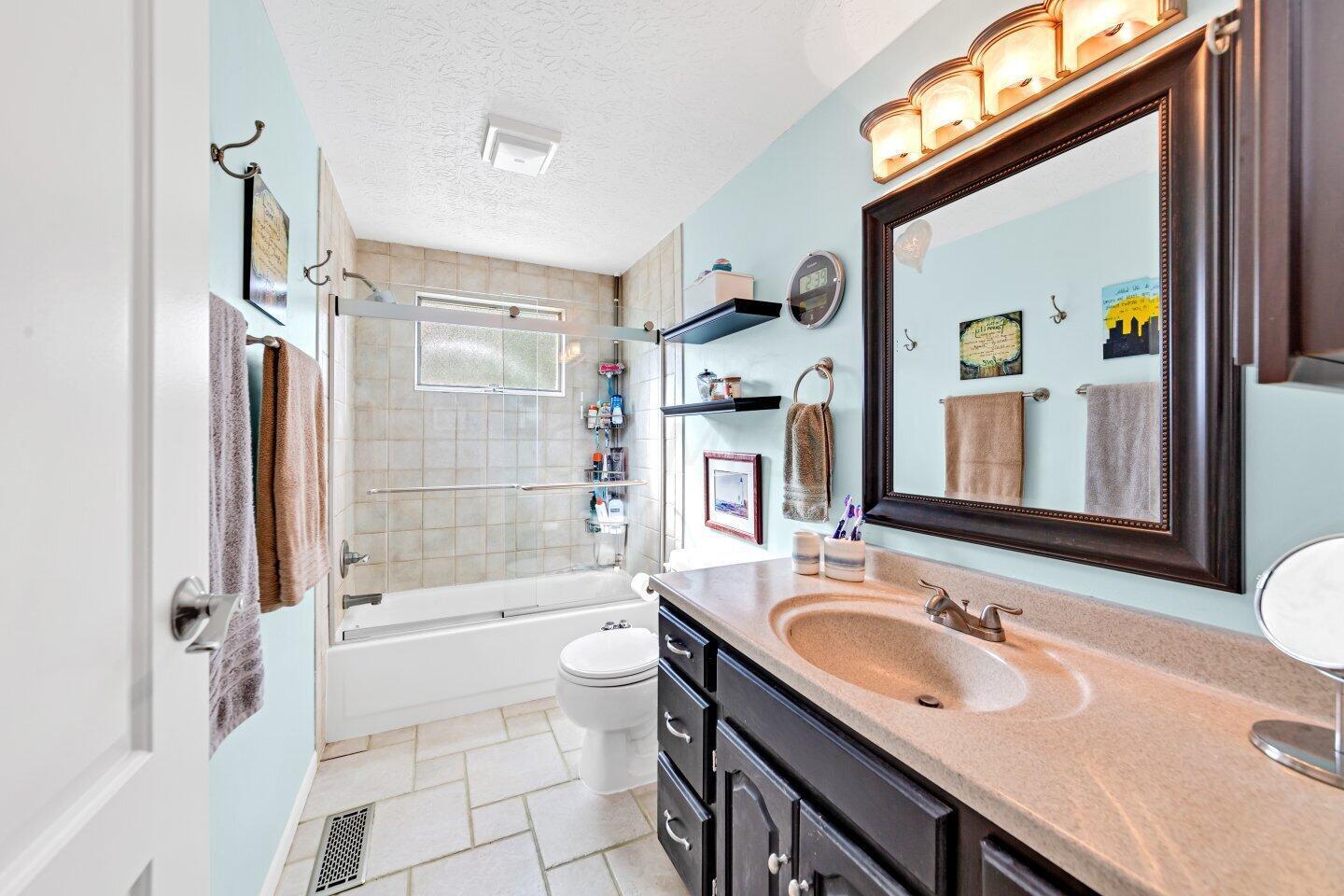 8695 Ripton Drive Powell, OH 43065 - Photo 20 of 39 034-8695RiptonDrive-Powell-OH-43065-SMAL