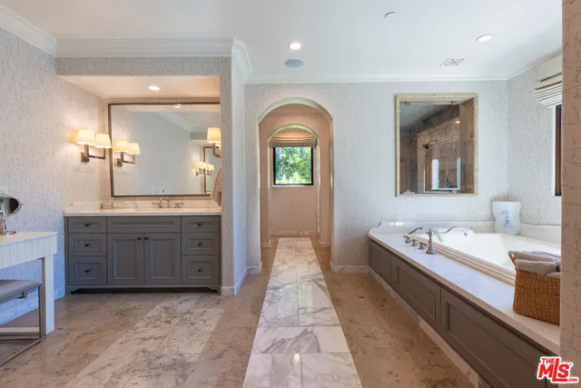 $4,895,000 | 4835 Oak Park Avenue, Encino, CA 91316