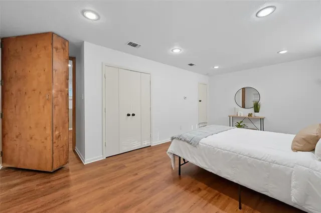 $349,900 | 1310 West Cedar Street, Arlington, TX 76012