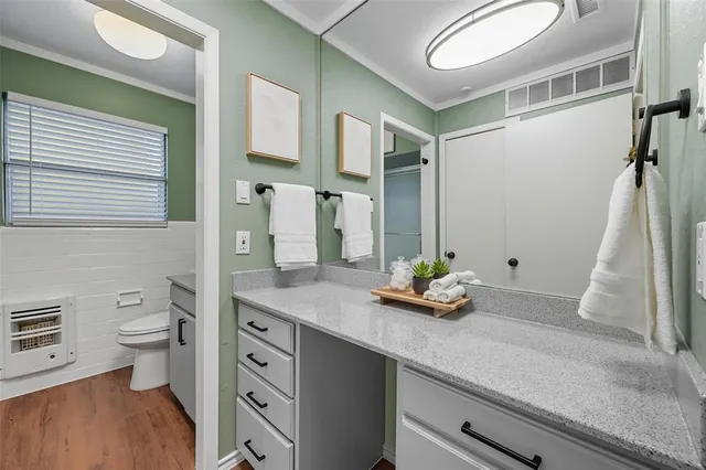 $349,900 | 1310 West Cedar Street, Arlington, TX 76012