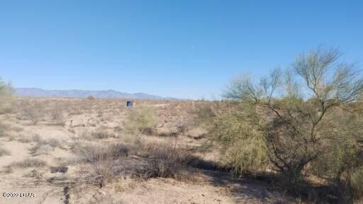15 Frontage Road Yucca, AZ 86438 - Photo 13 of 18 2067