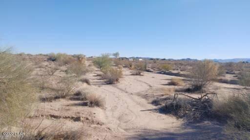 15 Frontage Road Yucca, AZ 86438 - Photo 14 of 18 2068