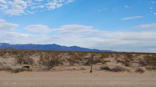 15 Frontage Road Yucca, AZ 86438 - Photo 8 of 18 1746