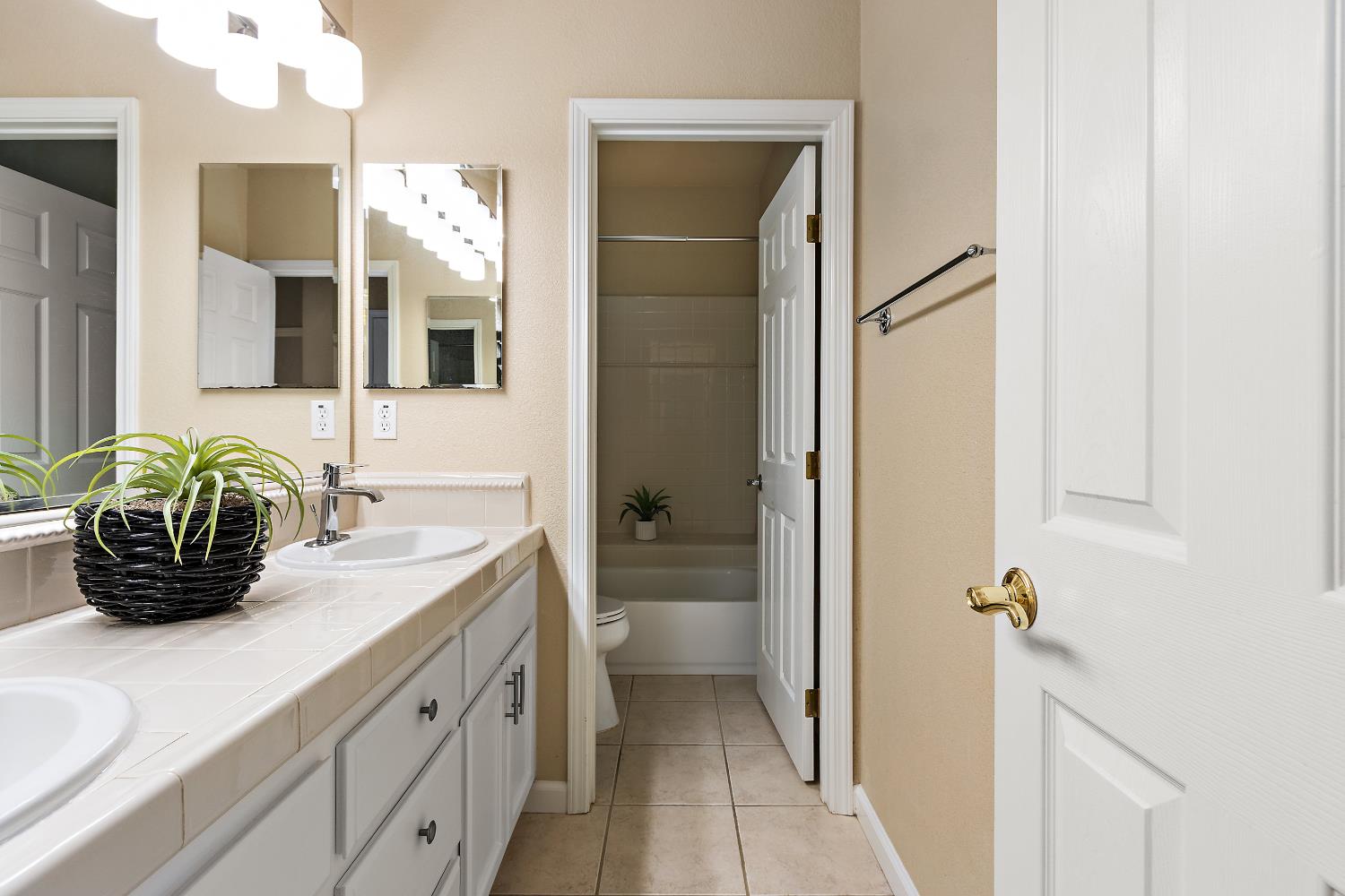 5631 Tufts Street Davis, CA 95618 - Photo 46 of 71