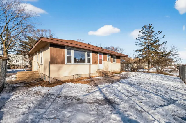 $325,000 | 1005 North Street, Anoka, MN 55303