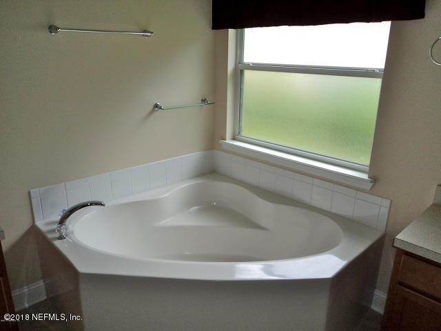 5962 Round Table Road Jacksonville, FL 32254 - Photo 10 of 12 round table 10