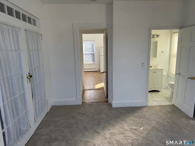 $1,075 | 183 East Main Street, Middletown, CT 06457