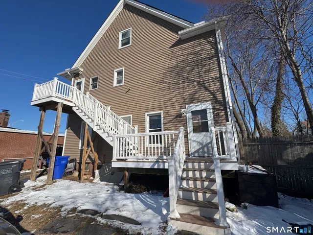 $1,075 | 183 East Main Street, Middletown, CT 06457