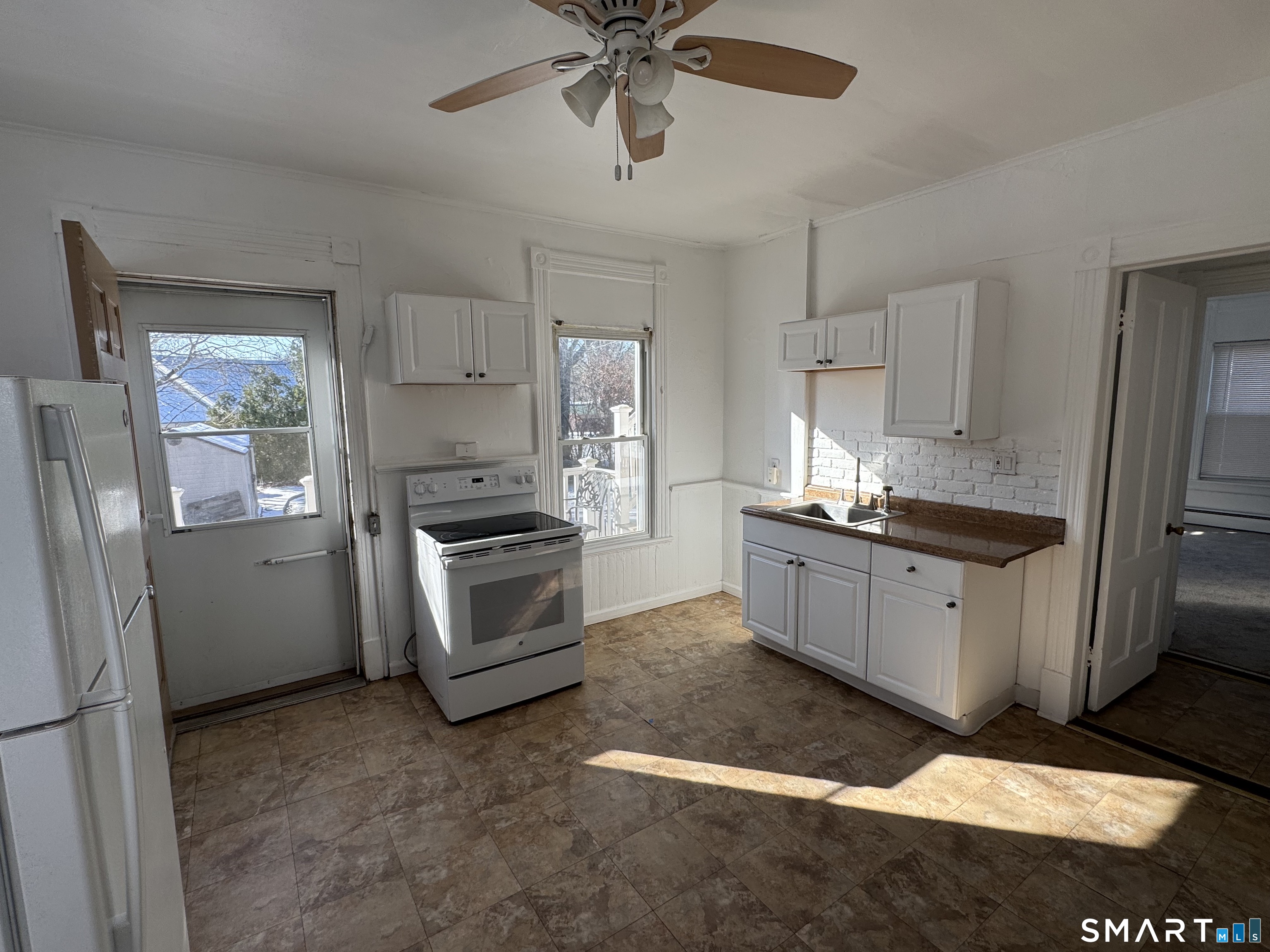 183 East Main Street Middletown, CT 06457 - Photo 6 of 15