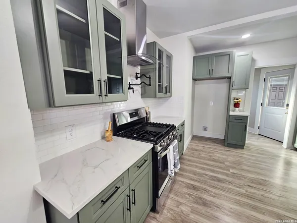 $344,900 | 624 South Austin Street, Seguin, TX 78155