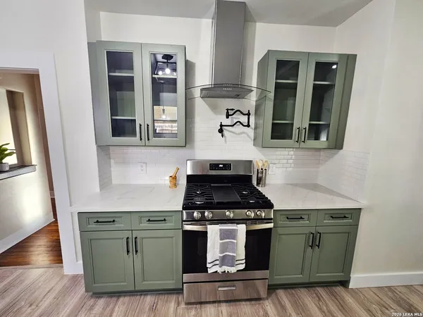 $344,900 | 624 South Austin Street, Seguin, TX 78155