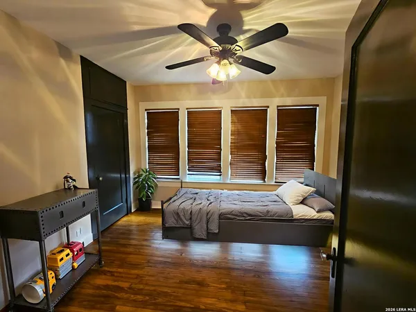 $344,900 | 624 South Austin Street, Seguin, TX 78155