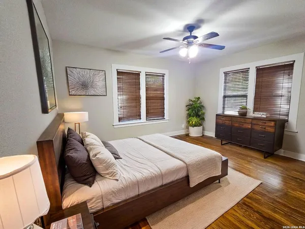 $344,900 | 624 South Austin Street, Seguin, TX 78155