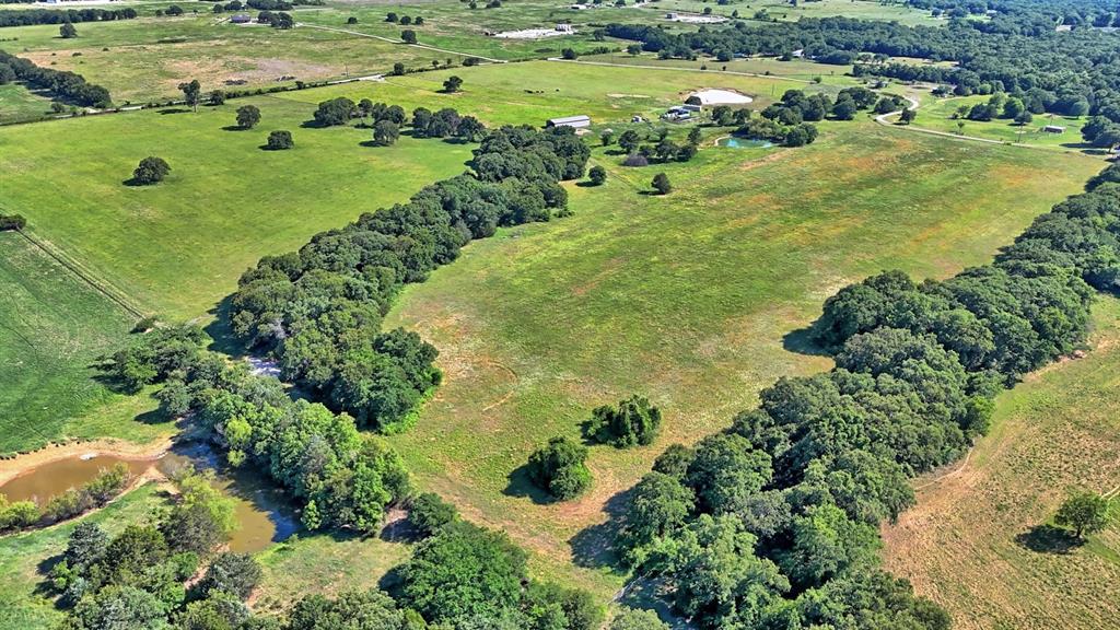 1580 Lama Road Bowie, TX 76230 - Photo 22 of 32