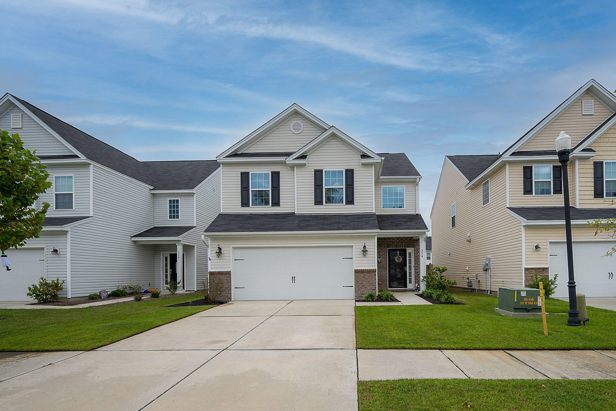 324 Beautyberry Road Summerville, SC 29486 - Photo 1 of 57 Beautyberry_SaraBarclayPhotography-27