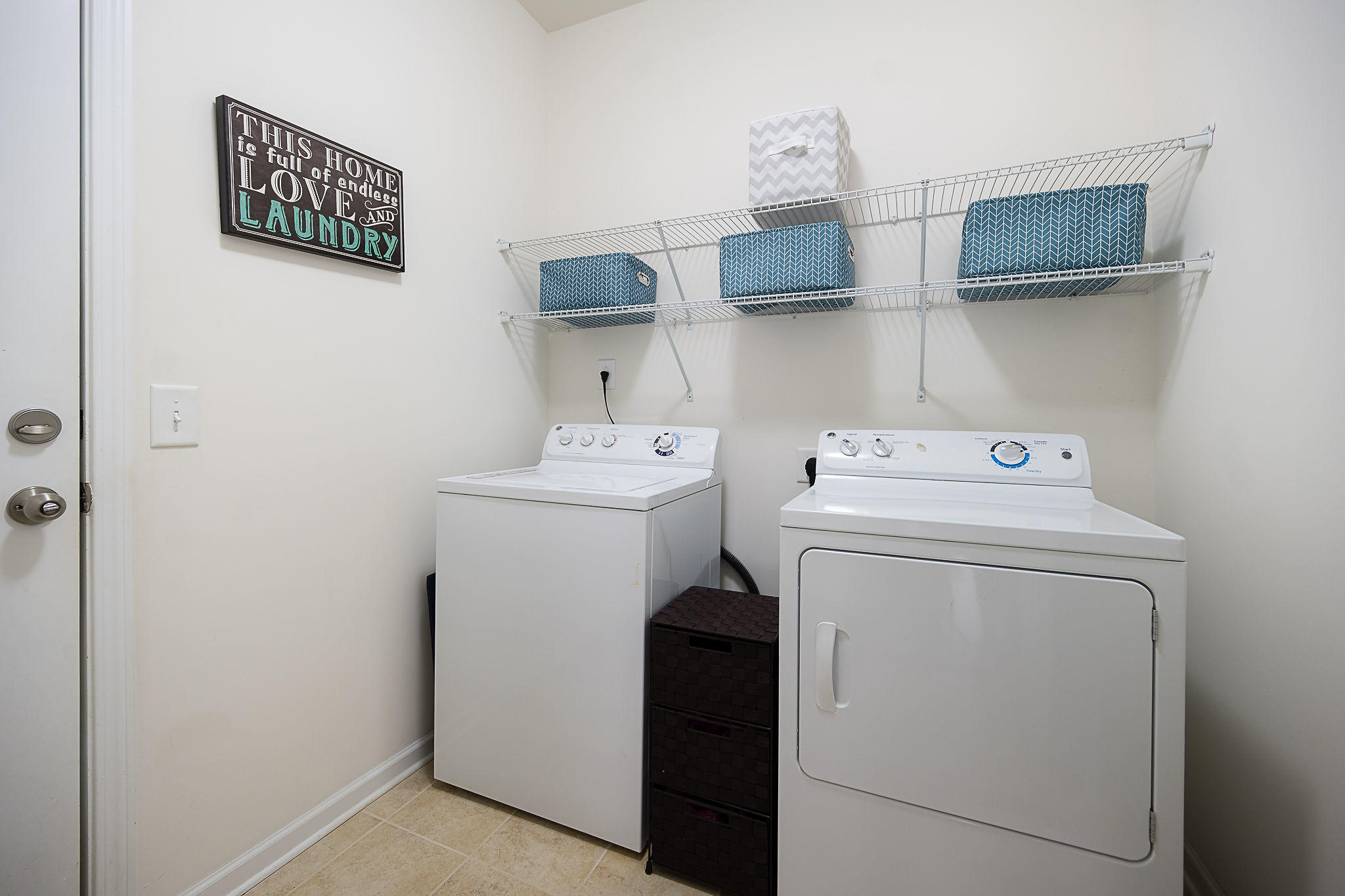 324 Beautyberry Road Summerville, SC 29486 - Photo 27 of 57 Laundry Room