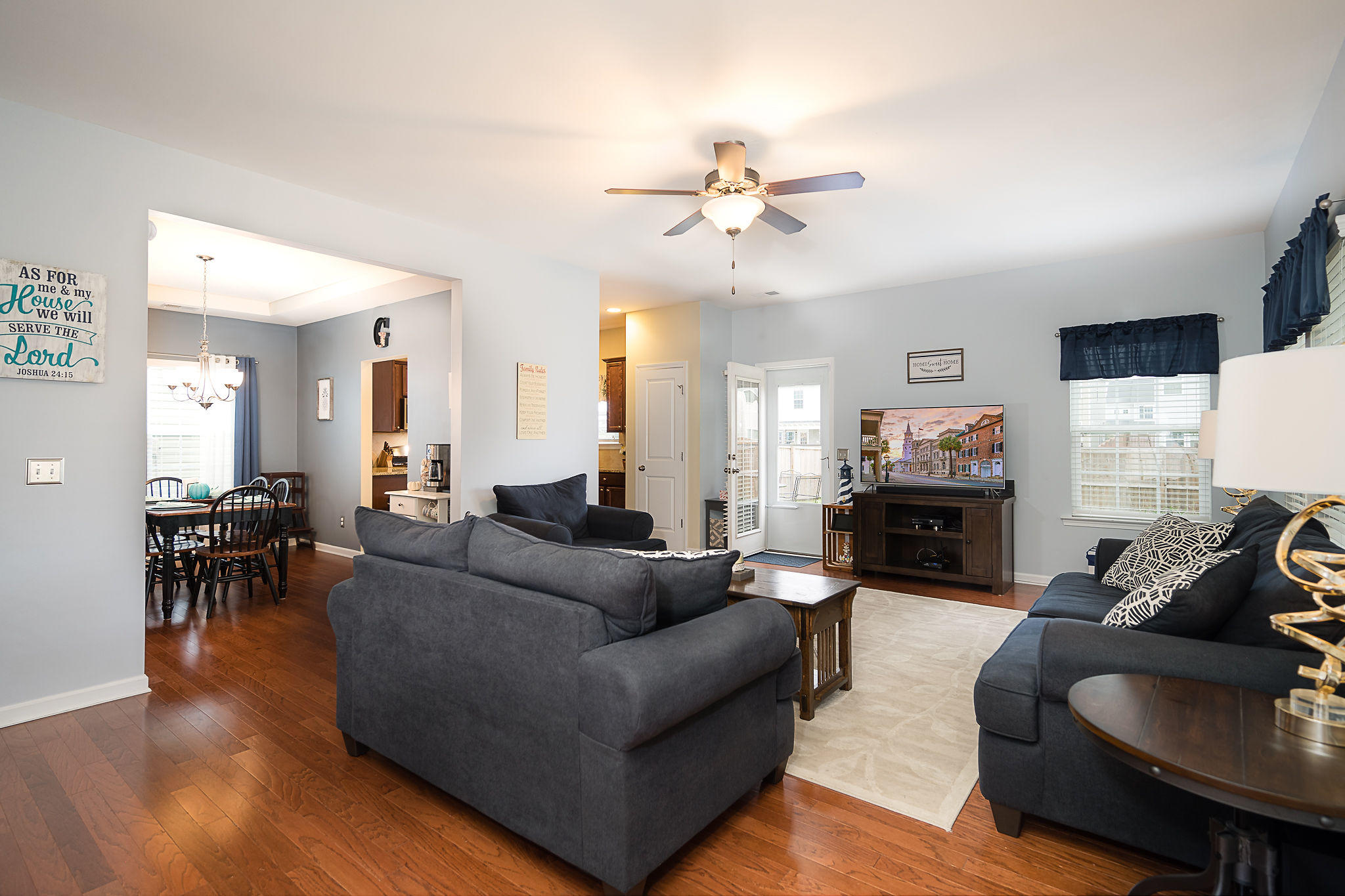 324 Beautyberry Road Summerville, SC 29486 - Photo 6 of 57 Living Room