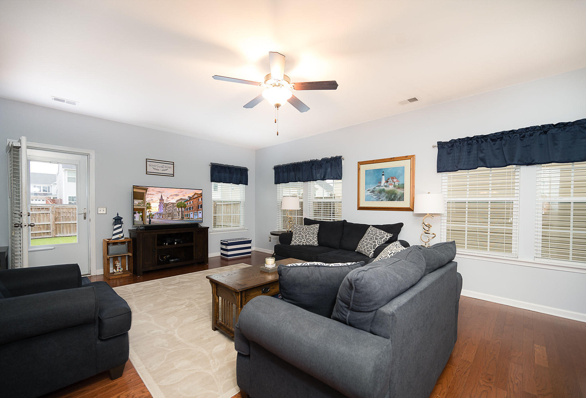 324 Beautyberry Road Summerville, SC 29486 - Photo 7 of 57 Living Room