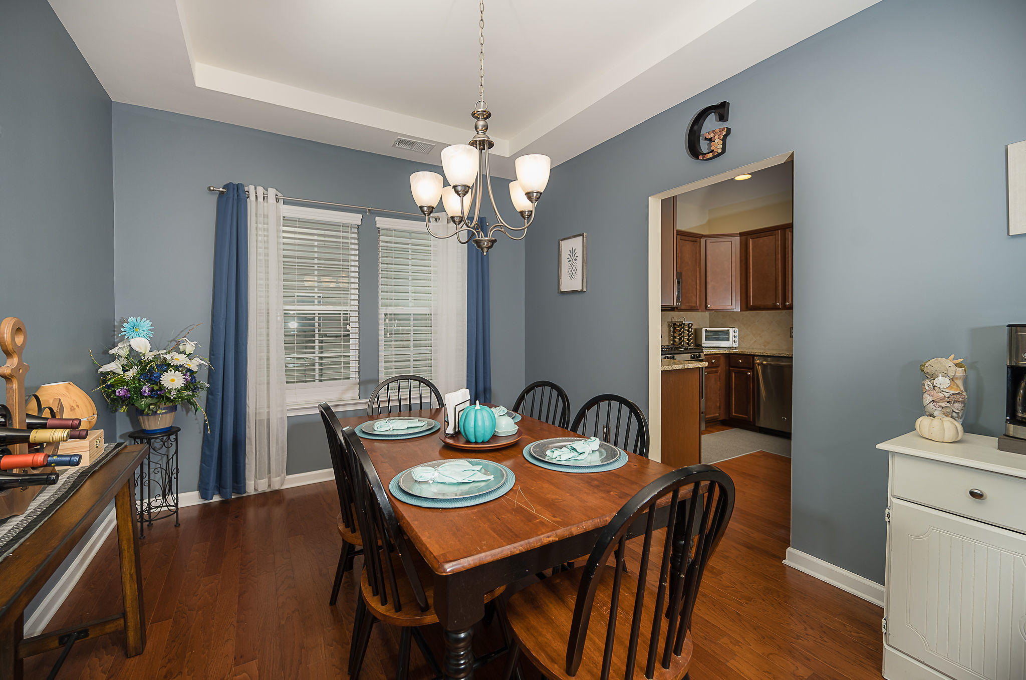 324 Beautyberry Road Summerville, SC 29486 - Photo 10 of 57 Trey Ceiling