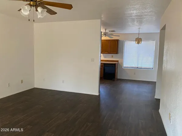 $2,250 | 450 North 335th Avenue, Wickenburg, AZ 85390