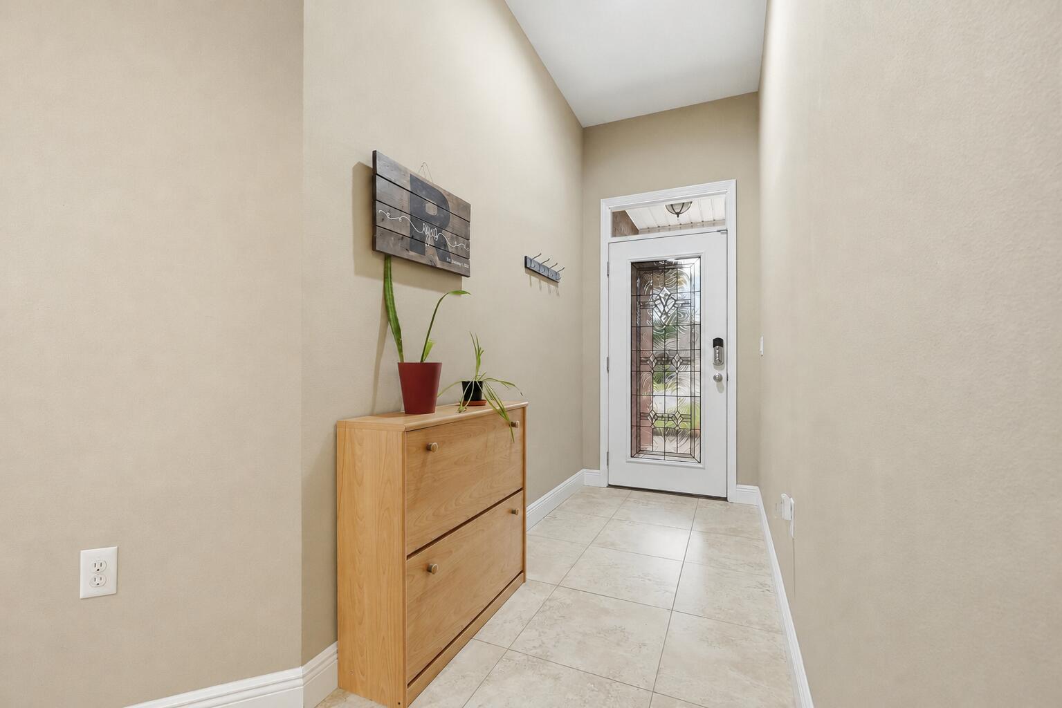 219 January Court Crestview, FL 32539 - Photo 5 of 21 Foyer Edit