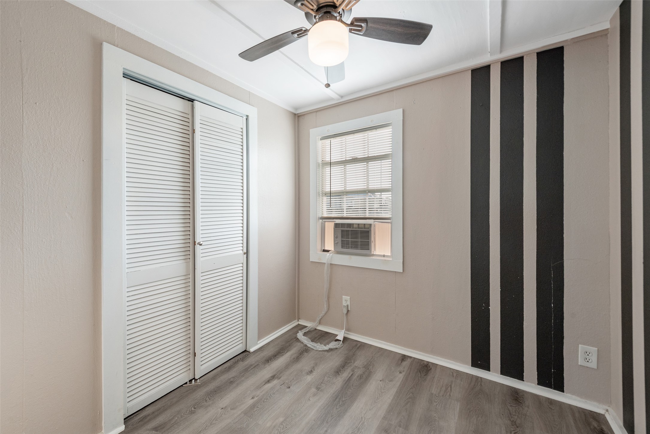 514 Texas Street Surfside Beach, TX 77541 - Photo 15 of 42