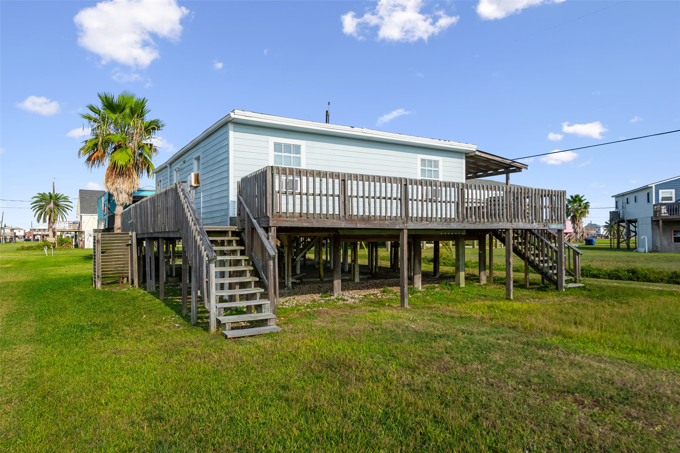 514 Texas Street Surfside Beach, TX 77541 - Photo 2 of 42