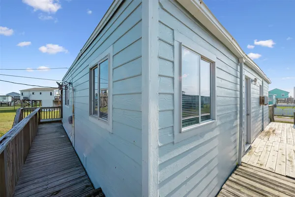 $168,900 | 514 Texas Street, Surfside Beach, TX 77541