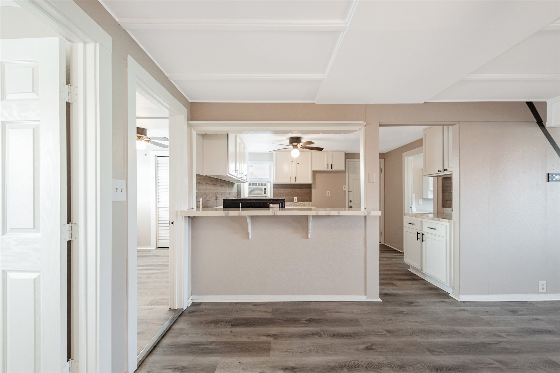 514 Texas Street Surfside Beach, TX 77541 - Photo 6 of 42