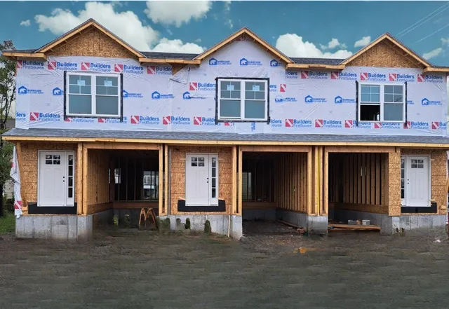 $429,900 | 400 Juniper Street, Unit A, East Providence, RI 02914