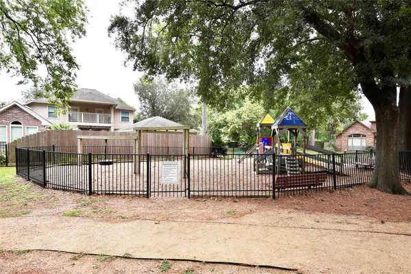 a view of house with a outdoor space