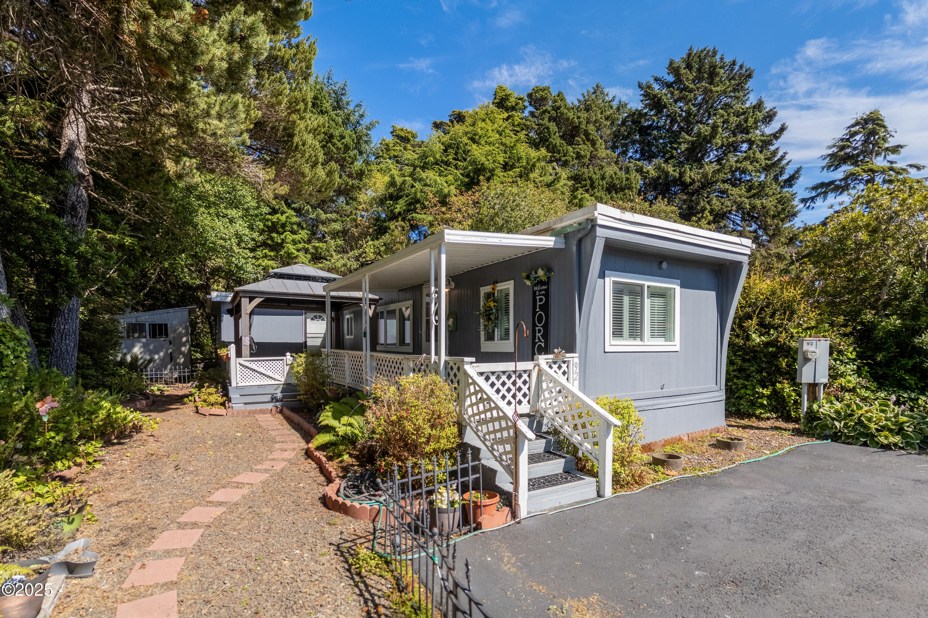 4875 Highway 101, Unit 92 Depoe Bay, OR 97341 - Photo 4 of 26 Space #92 Holiday Hills