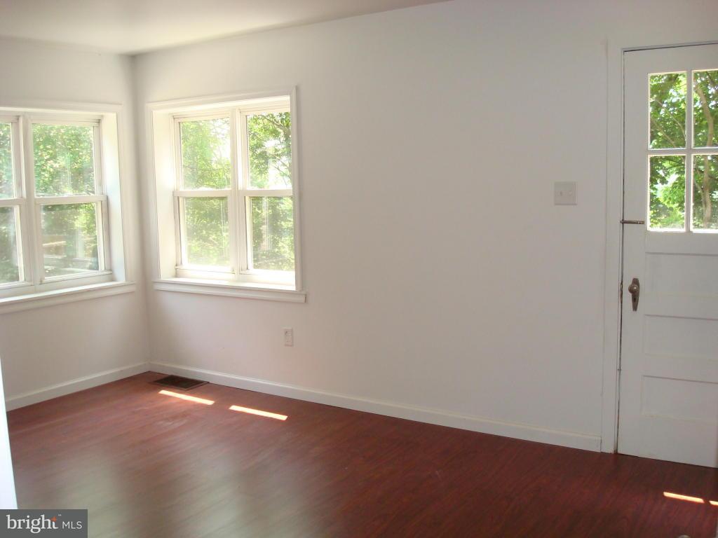 638 Bean Hill Road Lancaster, PA 17603 - Photo 6 of 16 Gallery Image 6