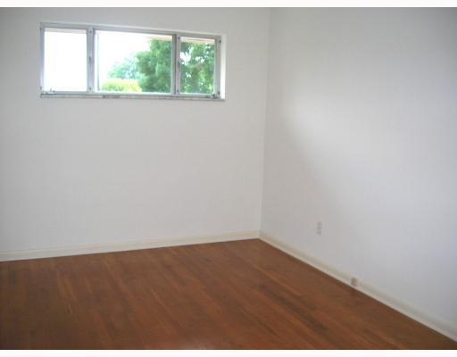 407 Soose Road Pittsburgh, PA 15209 - Photo 9 of 13 Other. Third bedroom features hardwood floors and ample closet space