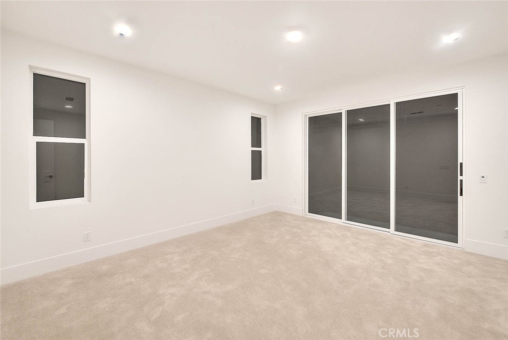 28 Remy Lane Montebello, CA 90640 - Photo 5 of 68 1 St Floor Suite
