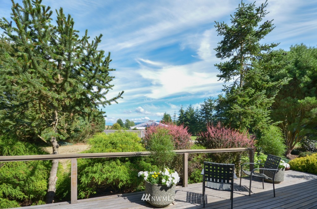 1445 East Smith Road Bellingham, WA 98226 - Photo 3 of 21