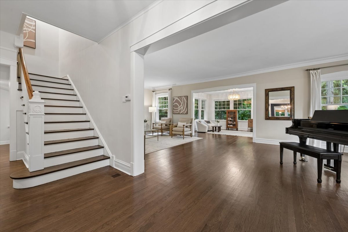 1141 Sheridan Road Wilmette, IL 60091 - Photo 4 of 52