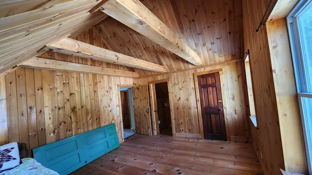 $425,000 | 79 Lund Lane, Granby, VT 05840