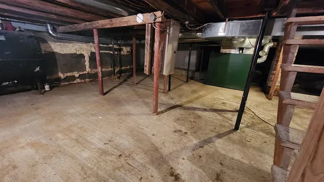 $425,000 | 79 Lund Lane, Granby, VT 05840