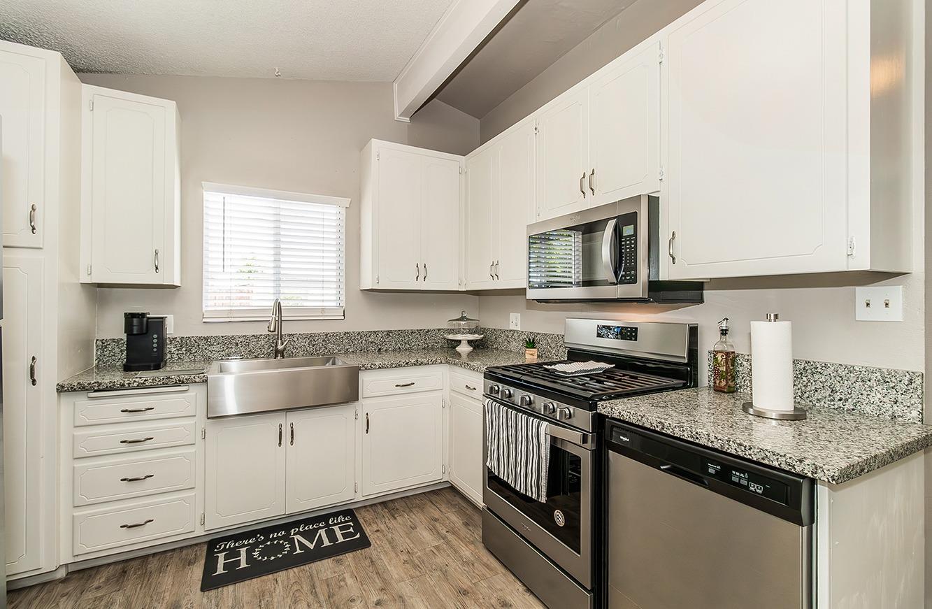 1122 Merced Street Madera, CA 93638 - Photo 8 of 31 Gallery Image 8