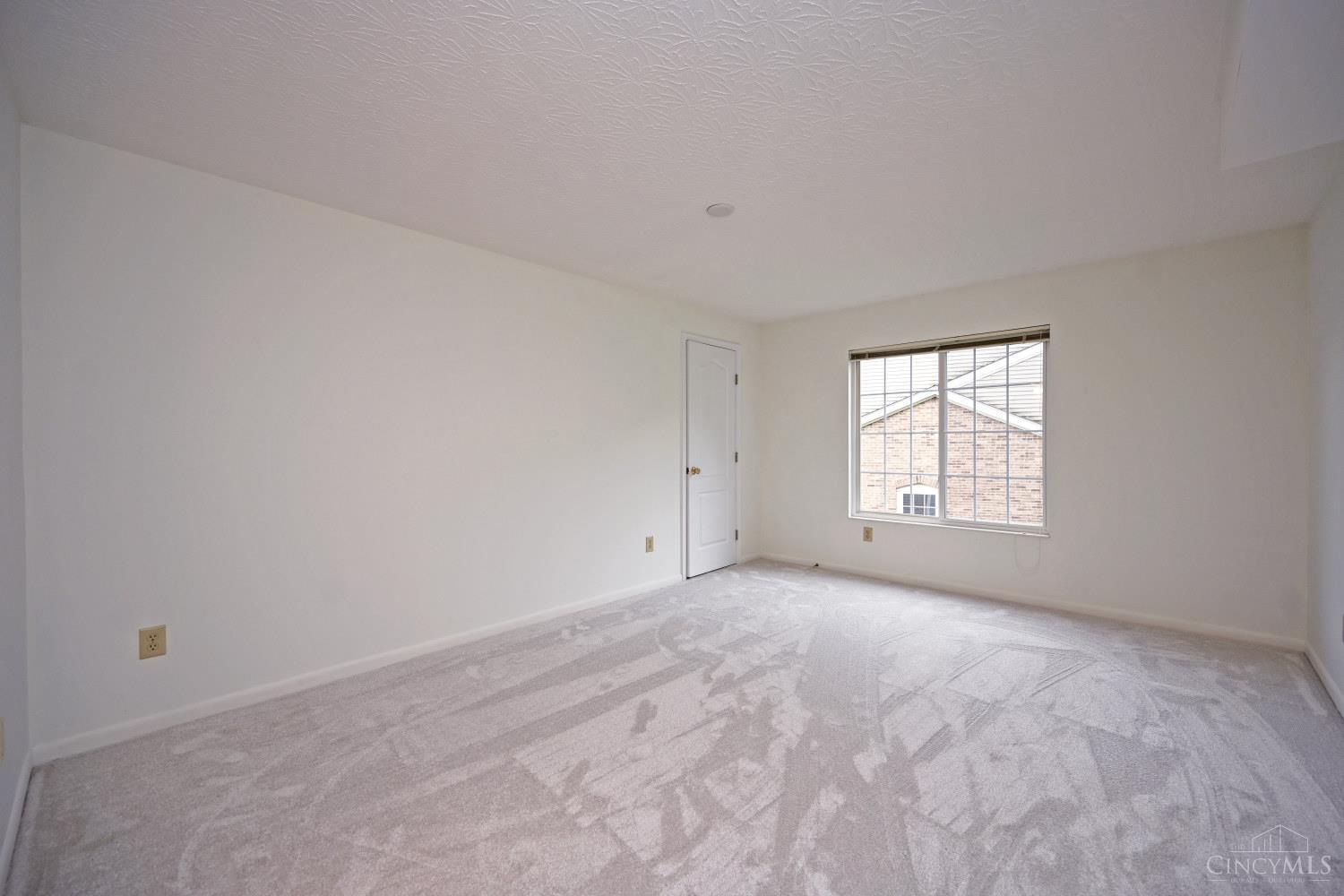 7905 Ramble View, Unit 301 Cincinnati, OH 45231 - Photo 30 of 44