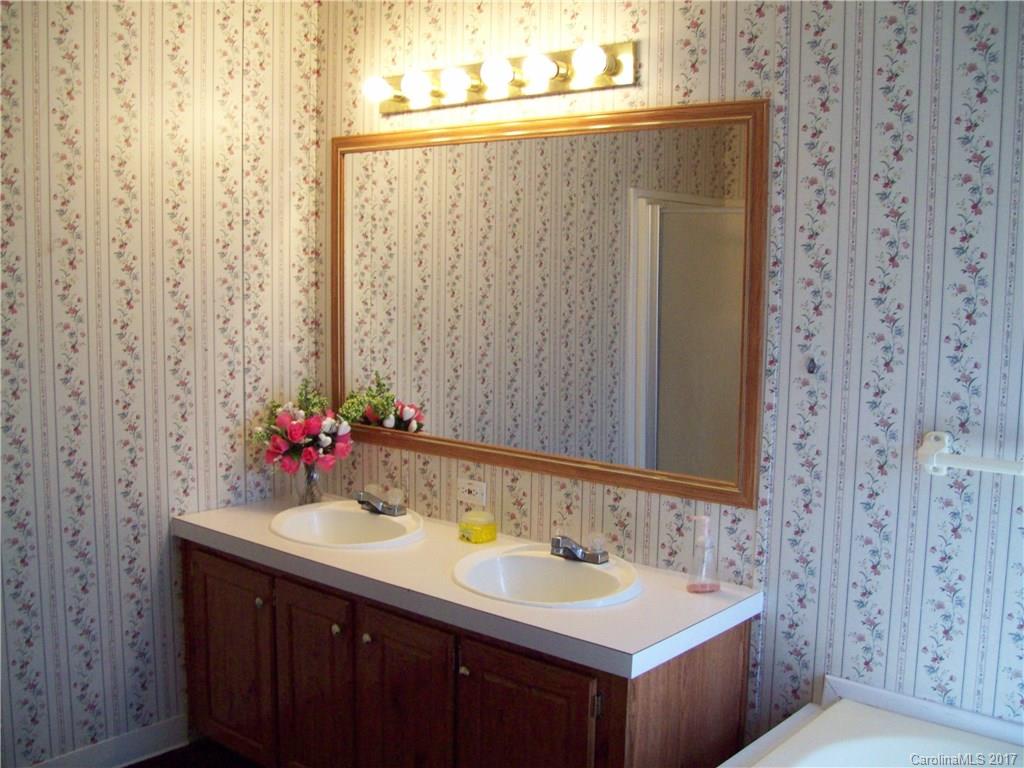 104 Brawley Road, Unit 52 Cleveland, NC 27013 - Photo 14 of 24 Gallery Image 14