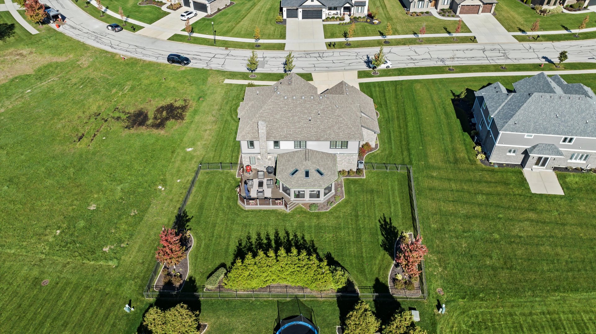 8613 High Stone Way Frankfort, IL 60423 - Photo 46 of 53 an aerial view of a house having yard