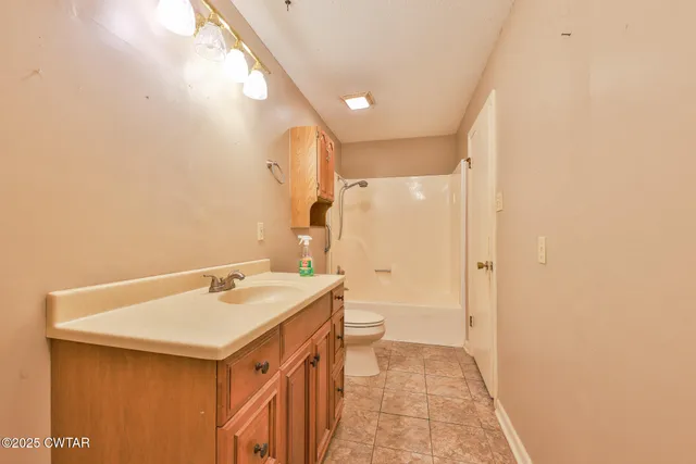 $192,900 | 3005 Berrywood Drive, Humboldt, TN 38343