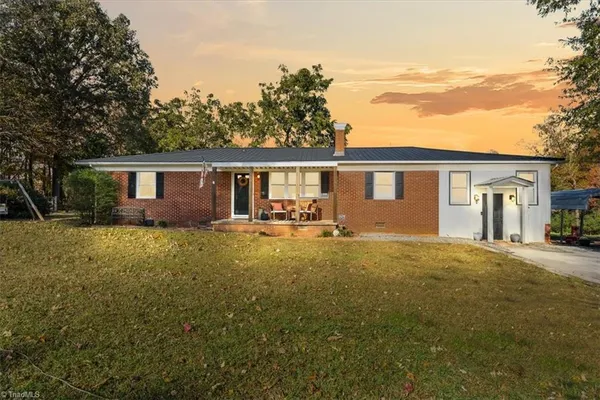 $325,000 | 612 Reeder Road, Seagrove, NC 27341