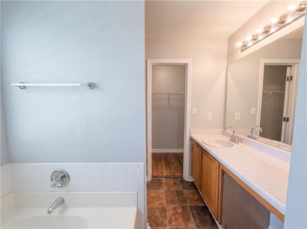 3167 River Oak Road Decatur, GA 30034 - Photo 11 of 18