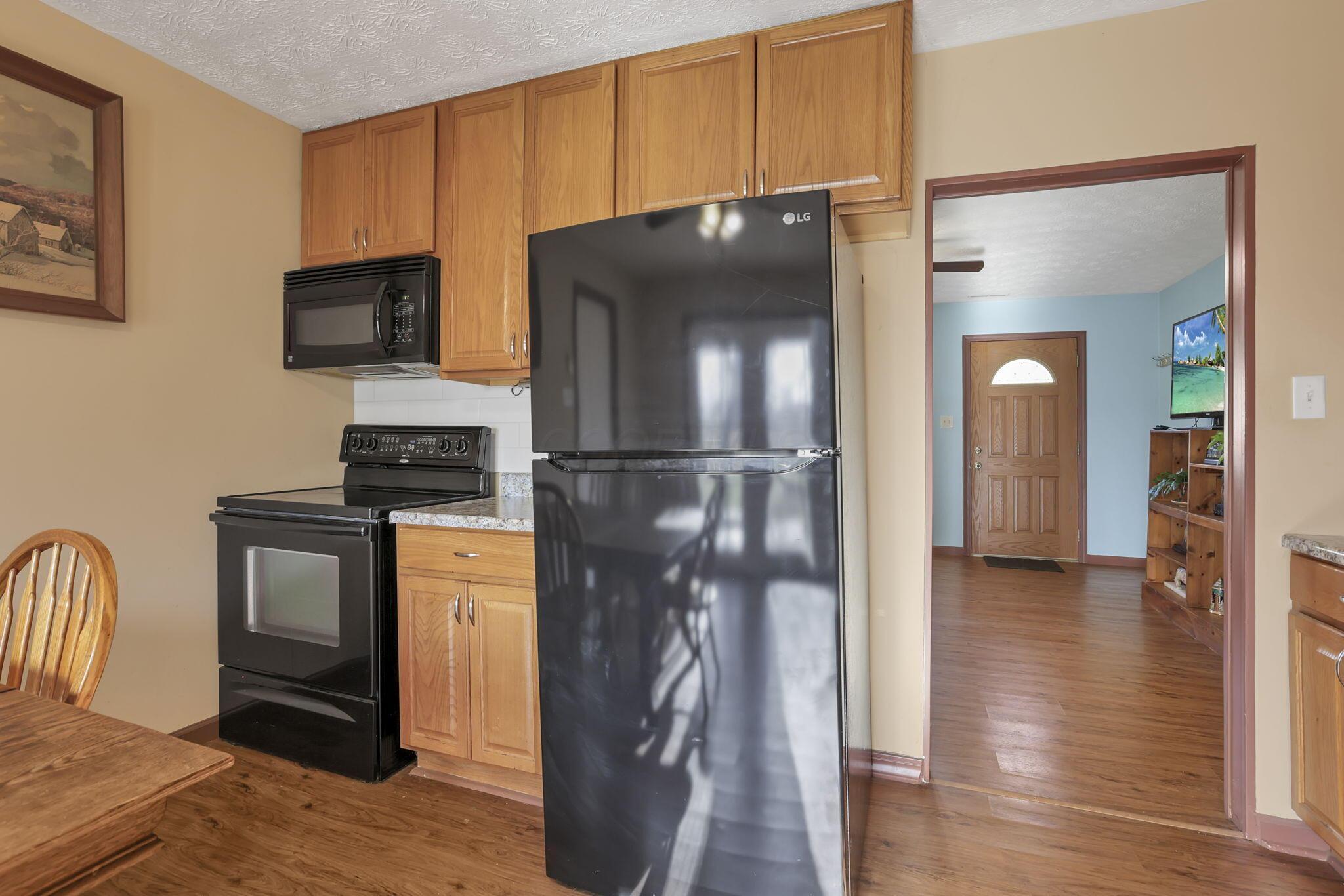 76 Ballman Road Reynoldsburg, OH 43068 - Photo 19 of 50 Kitchen